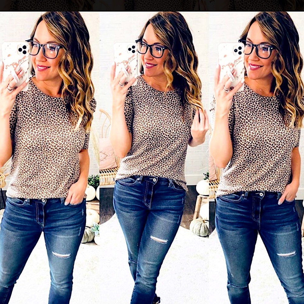 Women’s Leopard Crewneck Top